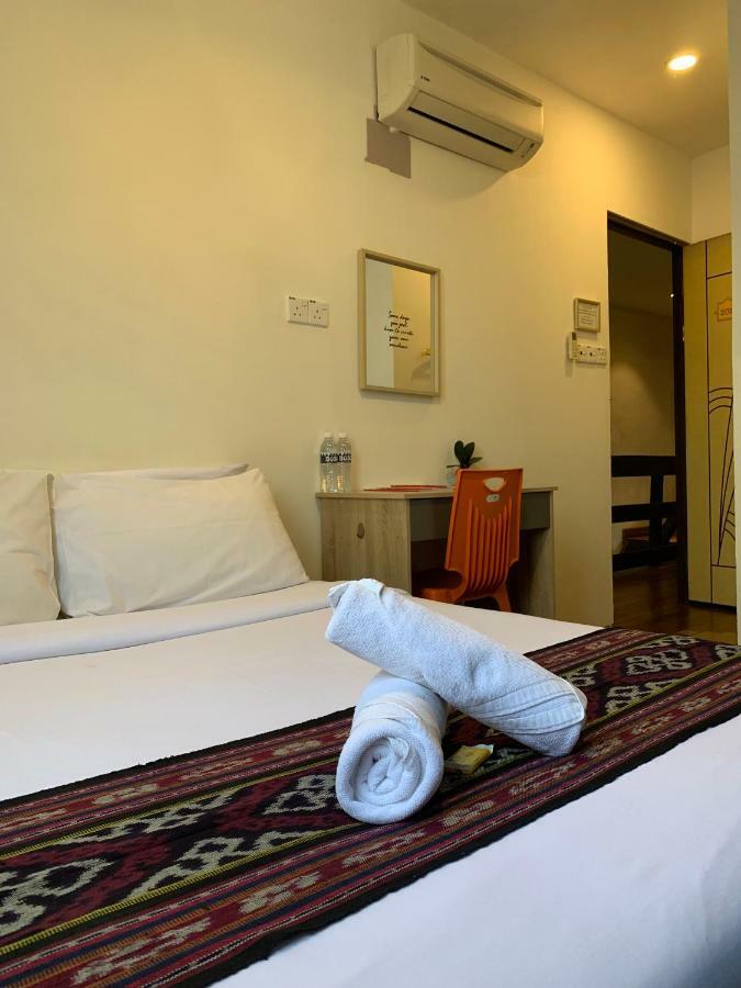 My Place Hotel & Lodge Kuching Buitenkant foto