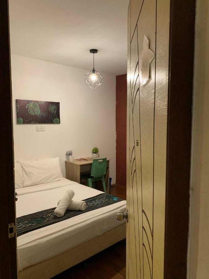 My Place Hotel & Lodge Kuching Buitenkant foto
